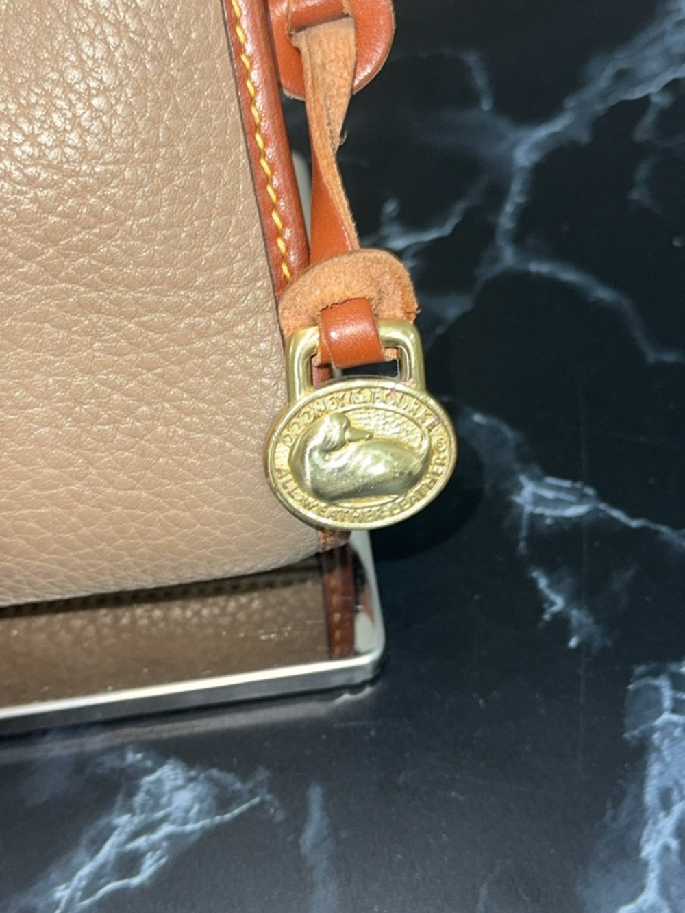DOONEY & BOURKE Small Bag Purse Leather Crossbody Bag in Brown and Tan AUTHENTIC - Picture 9 of 11
